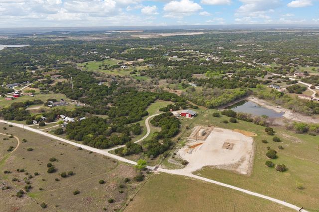 420 Overlook Drive, Cleburne, TX 76033