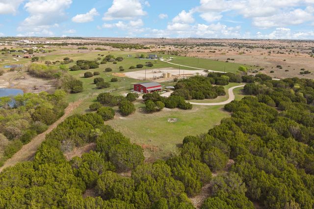 420 Overlook Drive, Cleburne, TX 76033