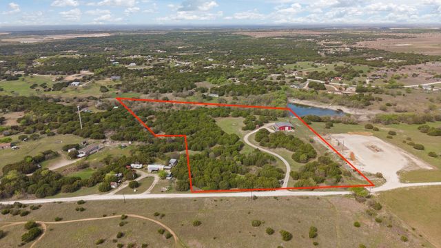 420 Overlook Drive, Cleburne, TX 76033