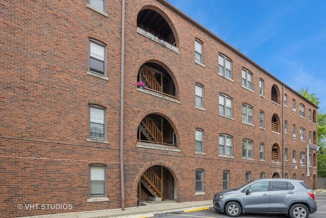 50 Forest Avenue 3S, Riverside, IL 60546