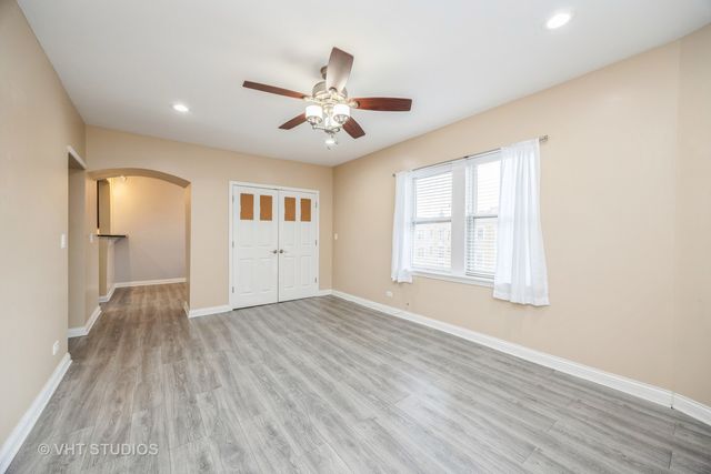 50 Forest Avenue 3S, Riverside, IL 60546