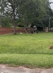 107 Riddle Street, Laurens, SC 29630