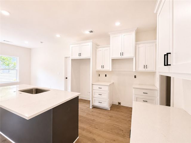 2 Boswell Drive, Bella Vista, AR 72715