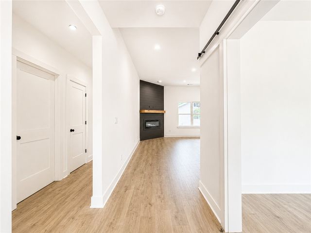 2 Boswell Drive, Bella Vista, AR 72715