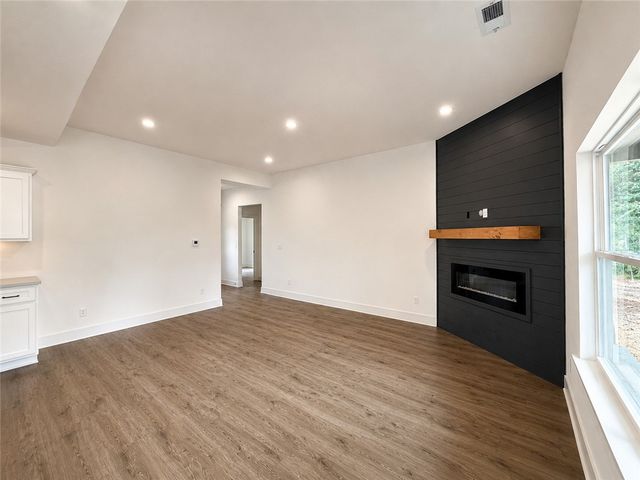 2 Boswell Drive, Bella Vista, AR 72715