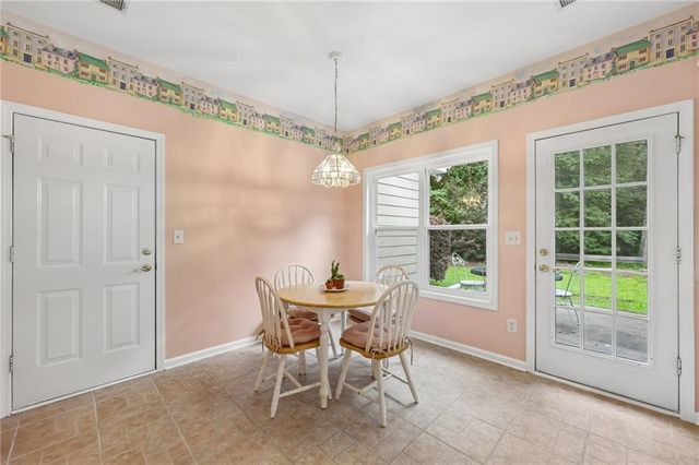 535 Willowwind Drive, Loganville, GA 30052