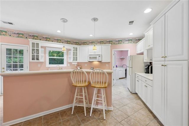535 Willowwind Drive, Loganville, GA 30052