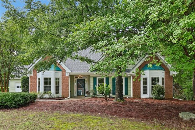 535 Willowwind Drive, Loganville, GA 30052