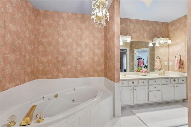 535 Willowwind Drive, Loganville, GA 30052