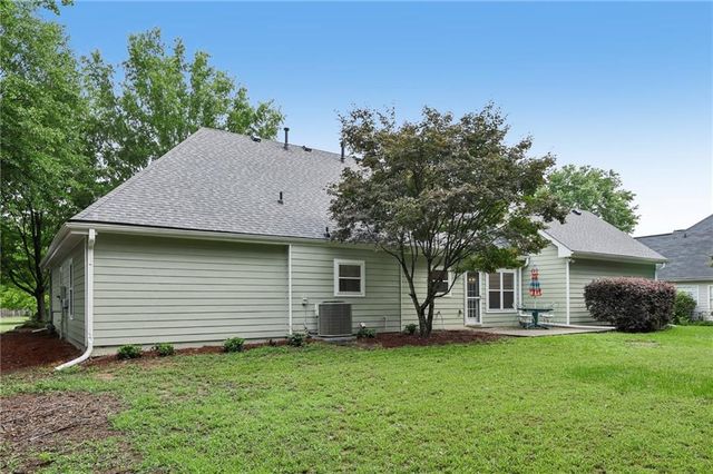 535 Willowwind Drive, Loganville, GA 30052