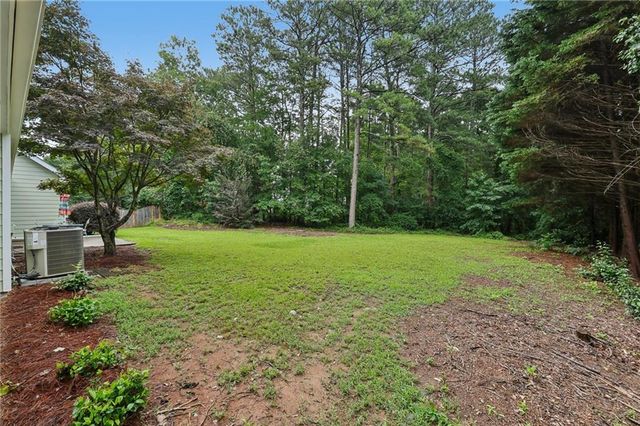 535 Willowwind Drive, Loganville, GA 30052