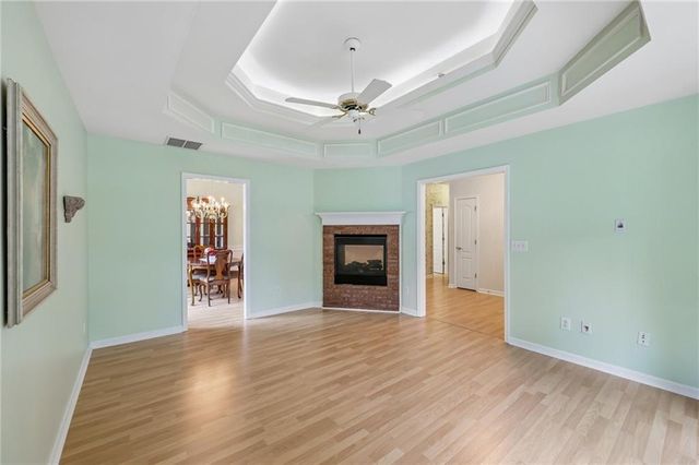 535 Willowwind Drive, Loganville, GA 30052