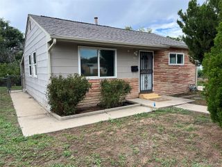 945 Lima Street, Aurora, CO 80010