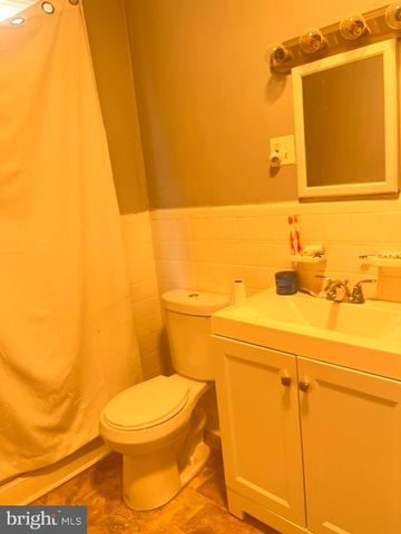 94 S 6TH ST, Darby, PA 19023