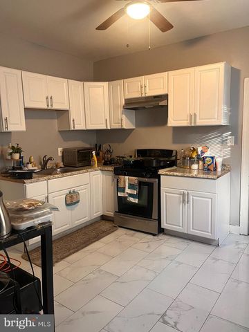 94 S 6TH ST, Darby, PA 19023