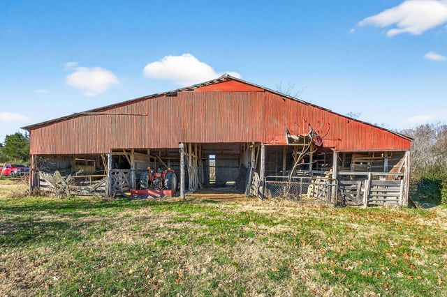 6553 Antioch Rd, Smithville, TN 37166