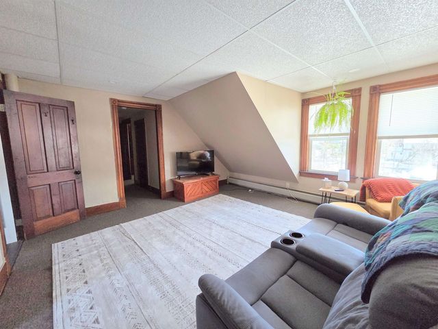 32 Wesley Drive, St. Johnsbury, VT 05819