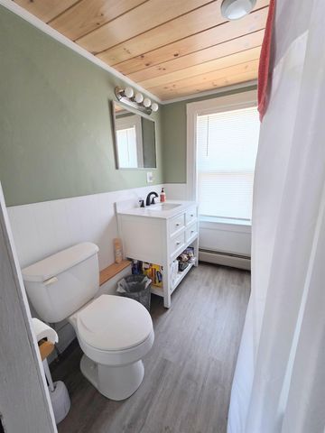 32 Wesley Drive, St. Johnsbury, VT 05819