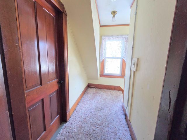 32 Wesley Drive, St. Johnsbury, VT 05819