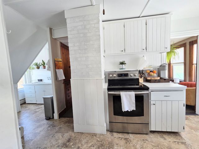 32 Wesley Drive, St. Johnsbury, VT 05819