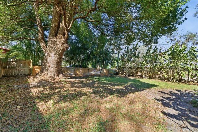 12330 N ROME AVENUE, Tampa, FL 33612