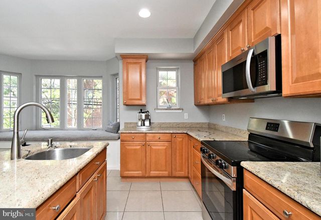 919 N AMERICAN ST, Philadelphia, PA 19123