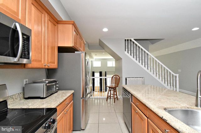 919 N AMERICAN ST, Philadelphia, PA 19123