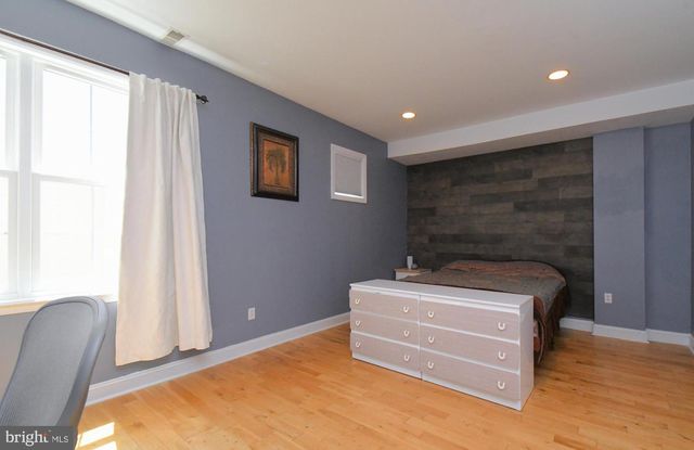 919 N AMERICAN ST, Philadelphia, PA 19123
