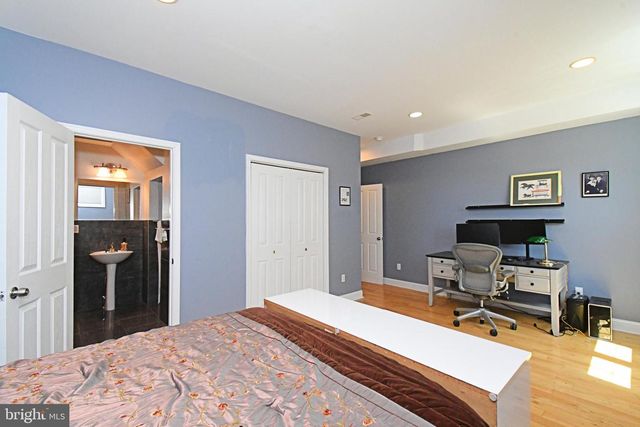 919 N AMERICAN ST, Philadelphia, PA 19123