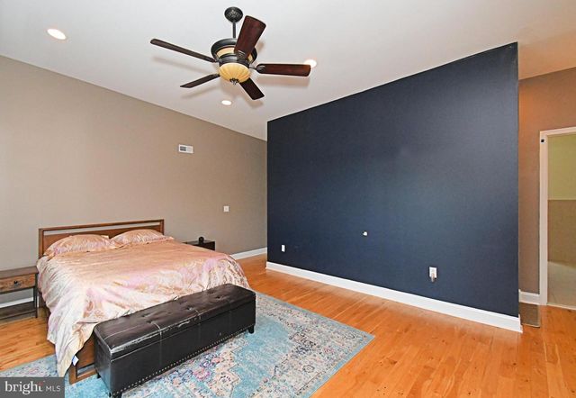 919 N AMERICAN ST, Philadelphia, PA 19123