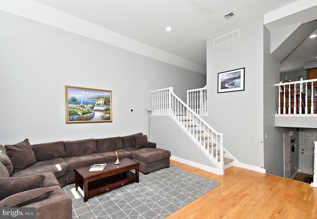 919 N AMERICAN ST, Philadelphia, PA 19123