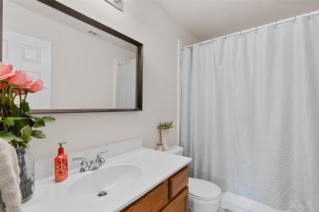 2104 Glen Manor Road, Corinth, TX 76208