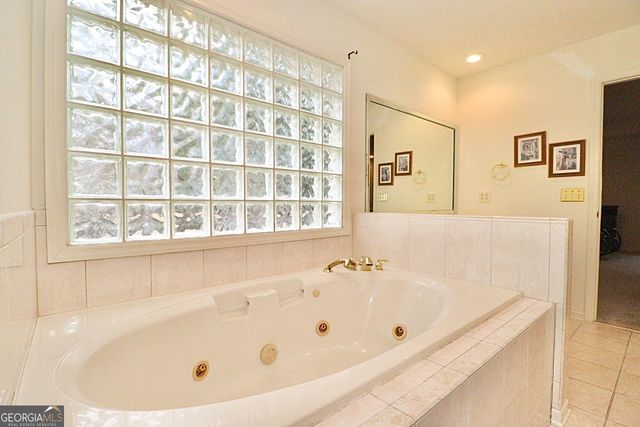 4898 Timberwood Drive, Hahira, GA 31632