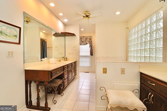 4898 Timberwood Drive, Hahira, GA 31632