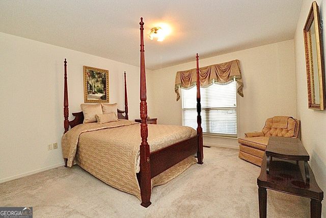 4898 Timberwood Drive, Hahira, GA 31632