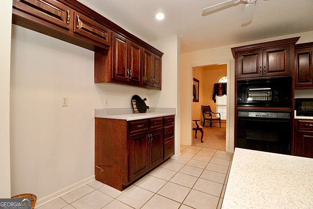 4898 Timberwood Drive, Hahira, GA 31632