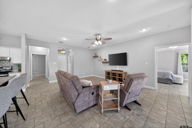 17171 Mary Martin Drive, Flint, TX 75762