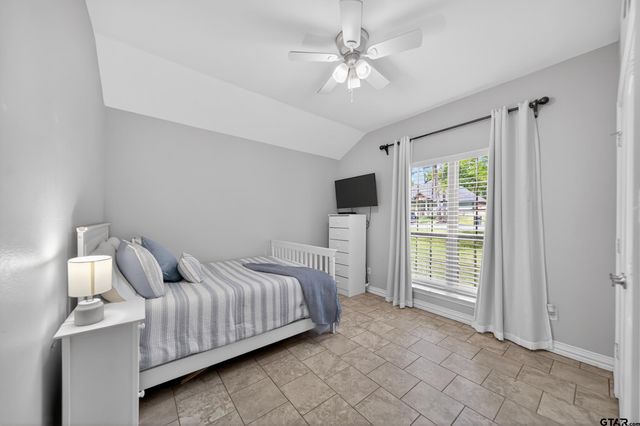 17171 Mary Martin Drive, Flint, TX 75762