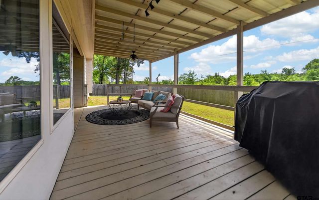 17171 Mary Martin Drive, Flint, TX 75762