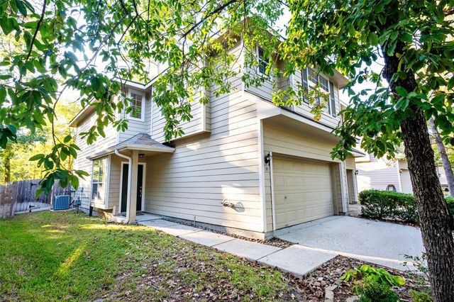 11 Summerhaze Circle, The Woodlands, TX 77382