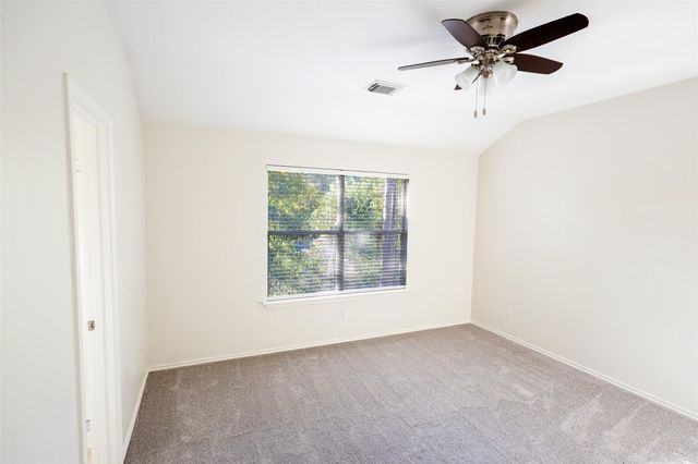 11 Summerhaze Circle, The Woodlands, TX 77382