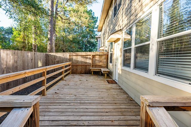 11 Summerhaze Circle, The Woodlands, TX 77382