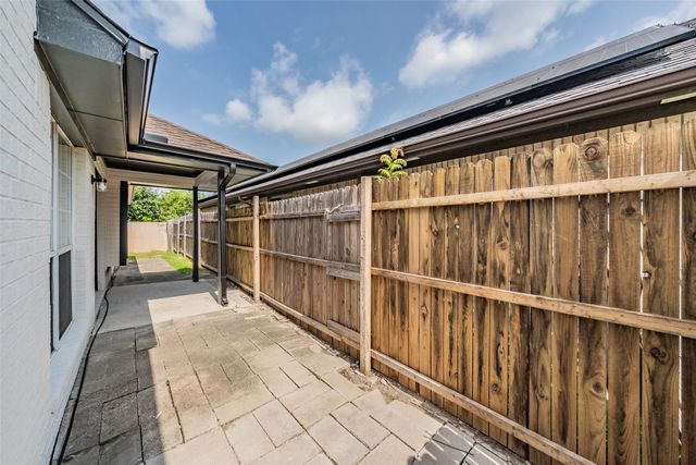3232 Rosebank Drive, Dallas, TX 75228