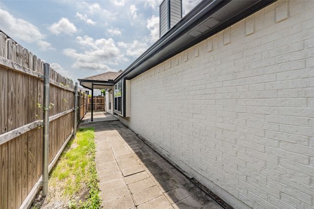 3232 Rosebank Drive, Dallas, TX 75228
