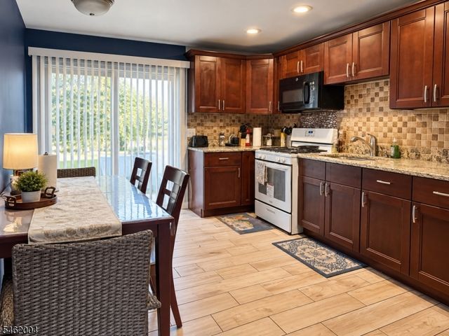 532 High St, Perth Amboy City, NJ 08861