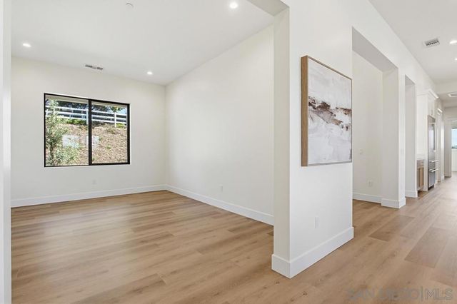 575 Twin Country Lane, Fallbrook, CA 92028