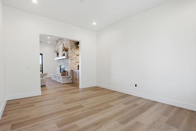 575 Twin Country Lane, Fallbrook, CA 92028