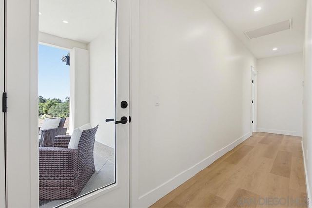 575 Twin Country Lane, Fallbrook, CA 92028