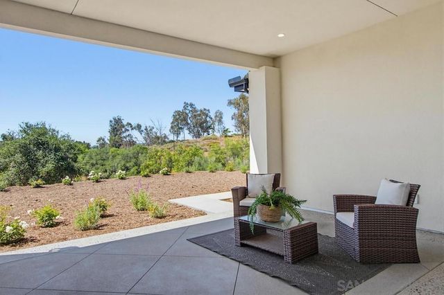 575 Twin Country Lane, Fallbrook, CA 92028