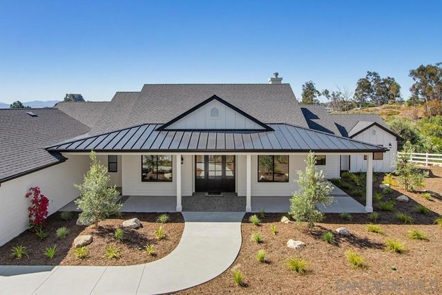 575 Twin Country Lane, Fallbrook, CA 92028